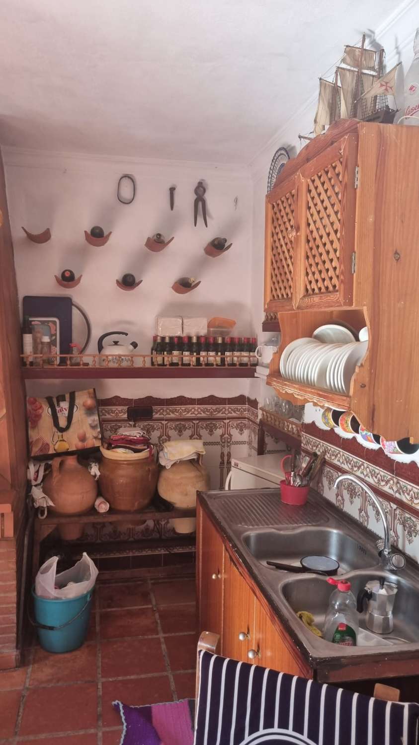 Finca con casa junto al  Caminito del Rey con  todas las comodidades
