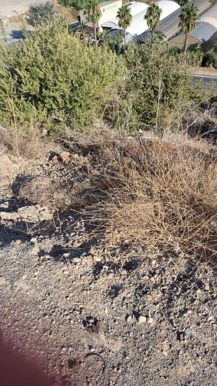 parcela en sierra chica Coín