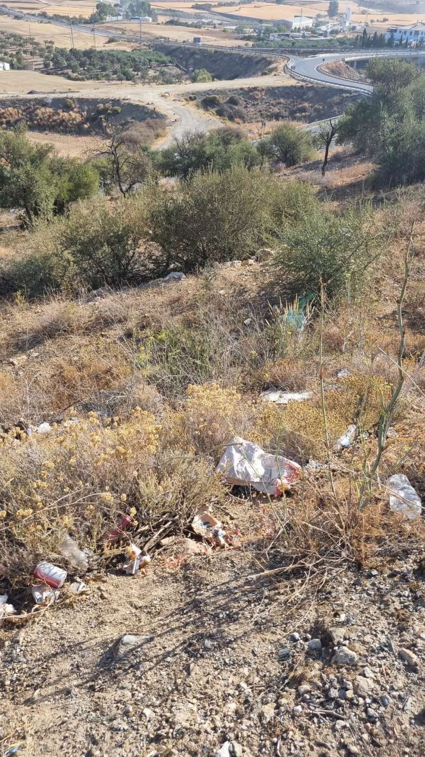 parcela en sierra chica Coín