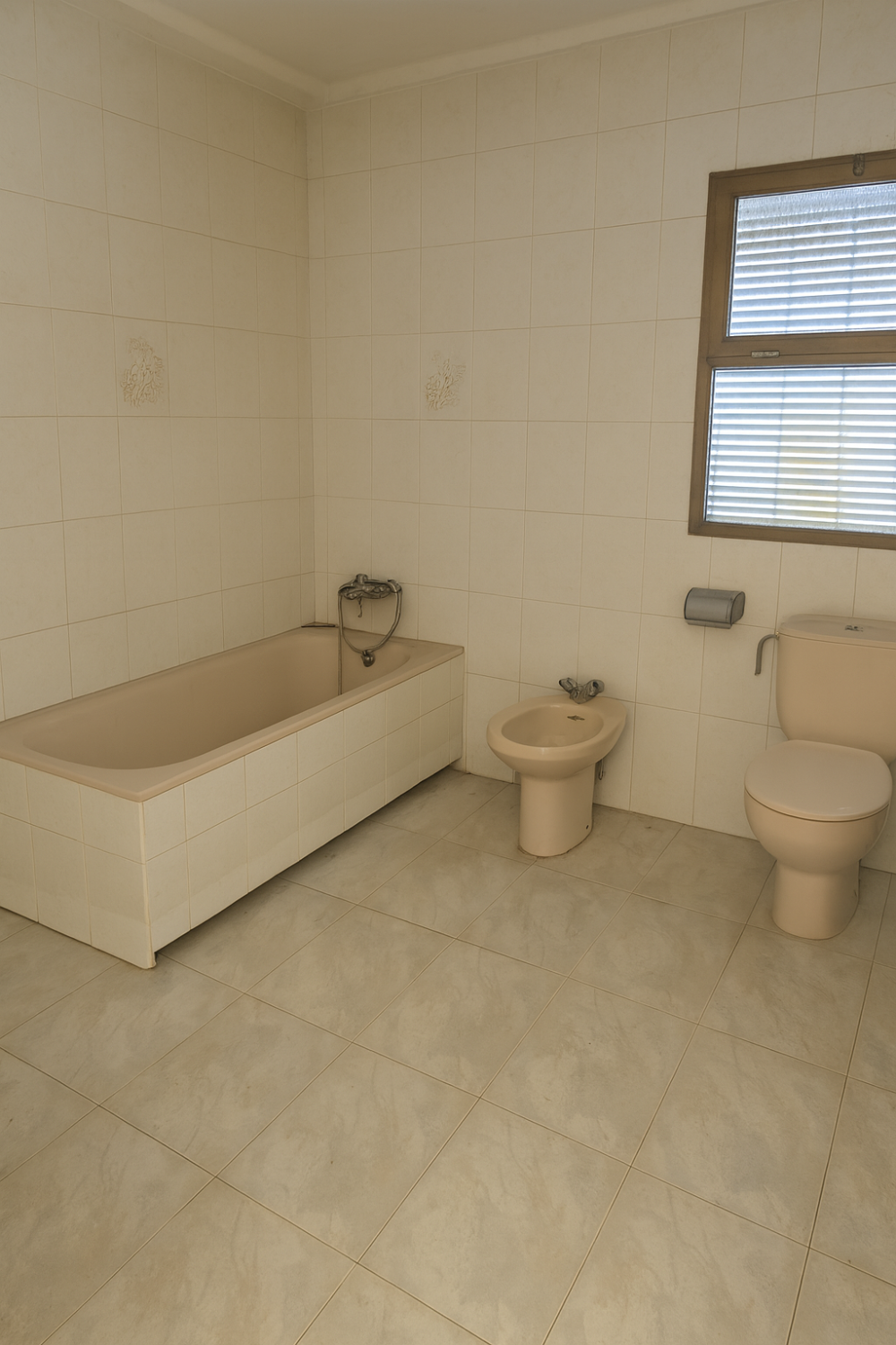 Casa de pueblo en venta en Coín – Gran ubicación y muchas posibilidades
