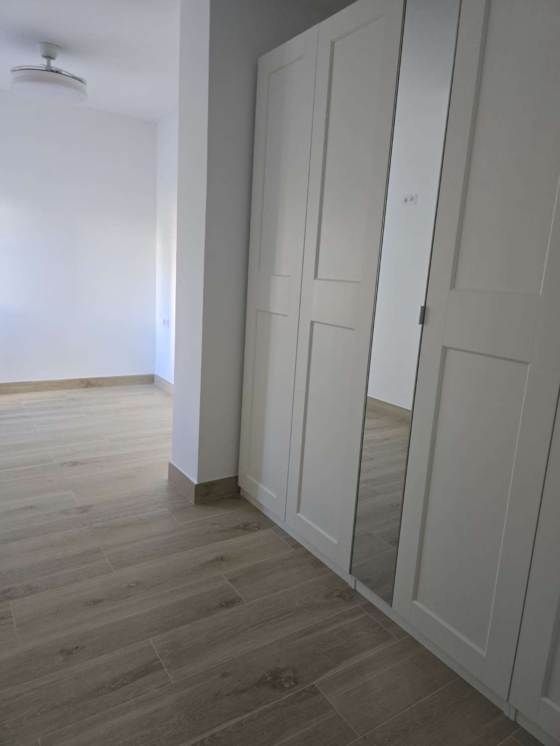 Se alquila bajo a estrenar de dos dormitorios